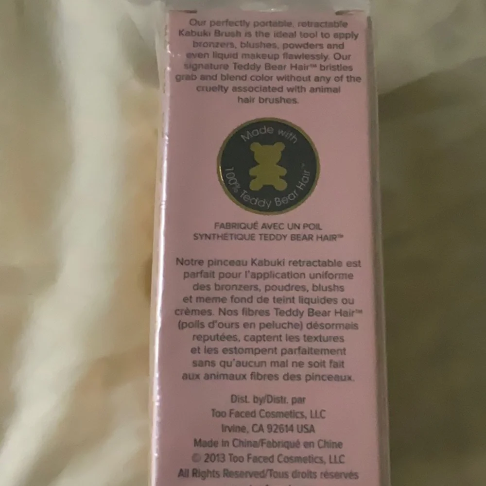 TOO FACED NIB 100% TEDDY BEAR KABUKI BRUSH